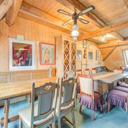 Alluring Farmhouse In With Garden בית נופש Colmberg
